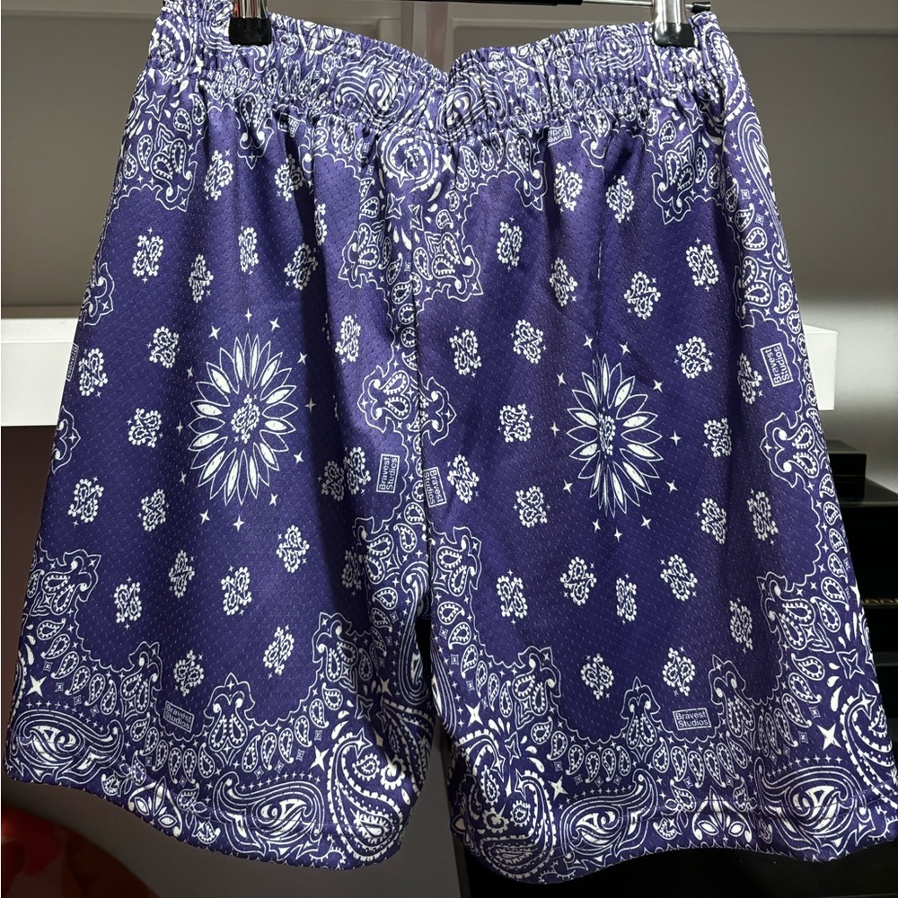 Bravest Studio Purple Paisley size S brand new